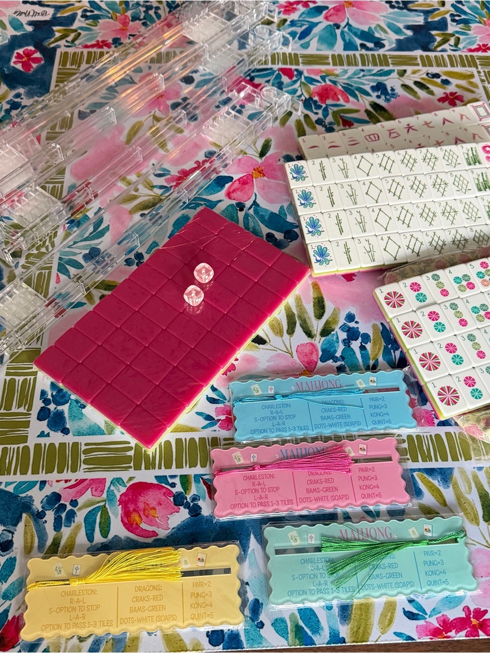 Mahjong Tiles, mat, racks and dice set - NEW - Picture 9 of 14